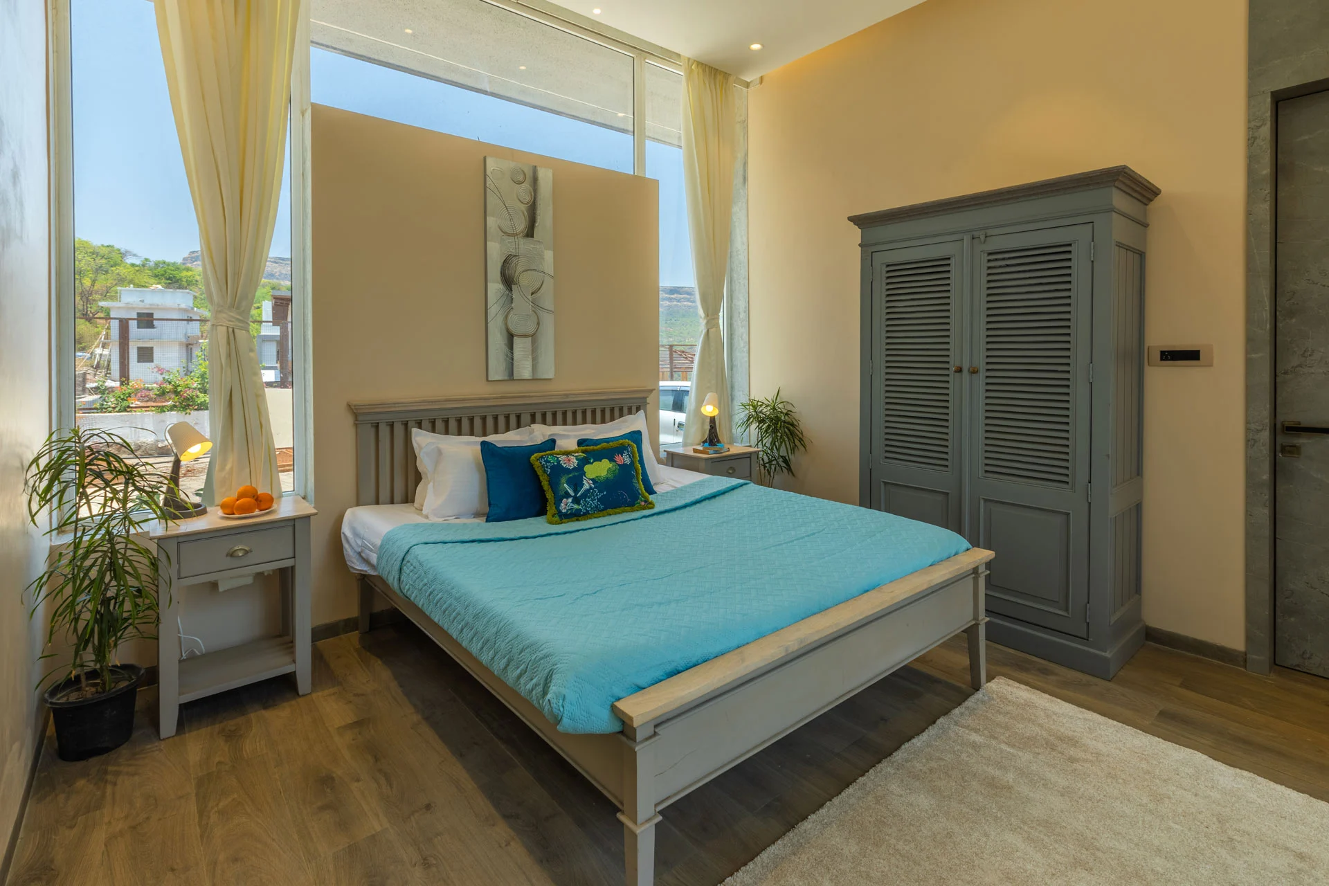 room-thumbnail